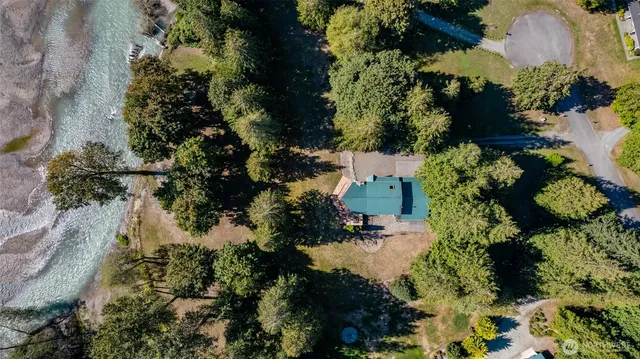 $899,900 | 37914 Theo Lane, Concrete, WA 98237