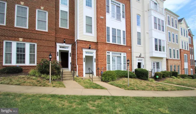 $2,728 | 2382 Brookmoor Lane, Woodbridge, VA 22191