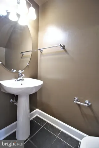 $2,728 | 2382 Brookmoor Lane, Woodbridge, VA 22191