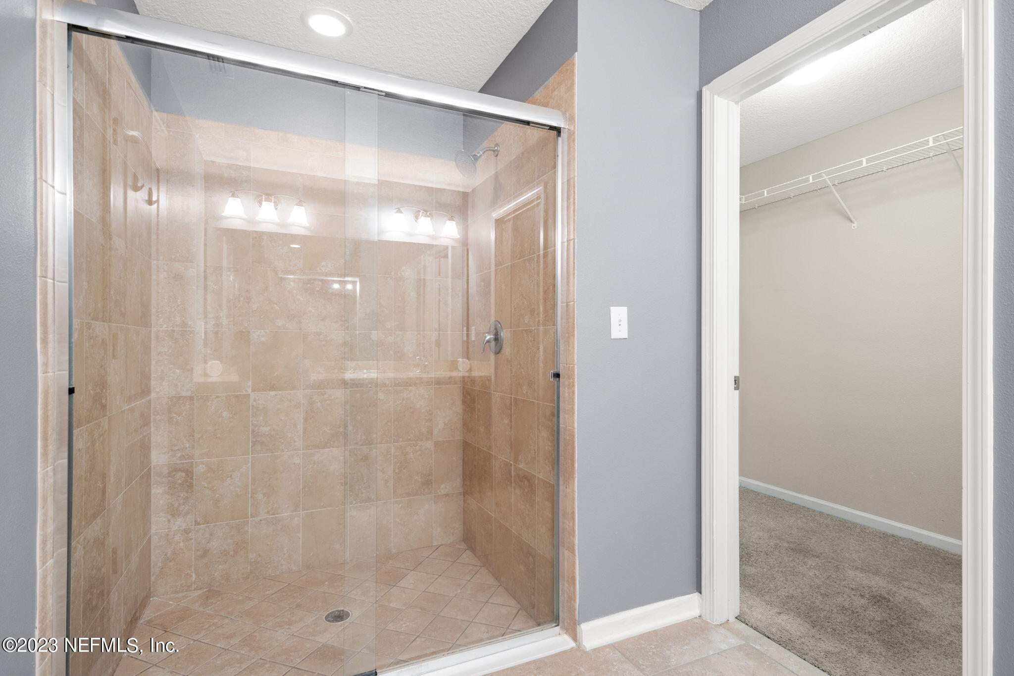 5910 Royalty Road Jacksonville, FL 32254 - Photo 21 of 31 Primary Bathroom