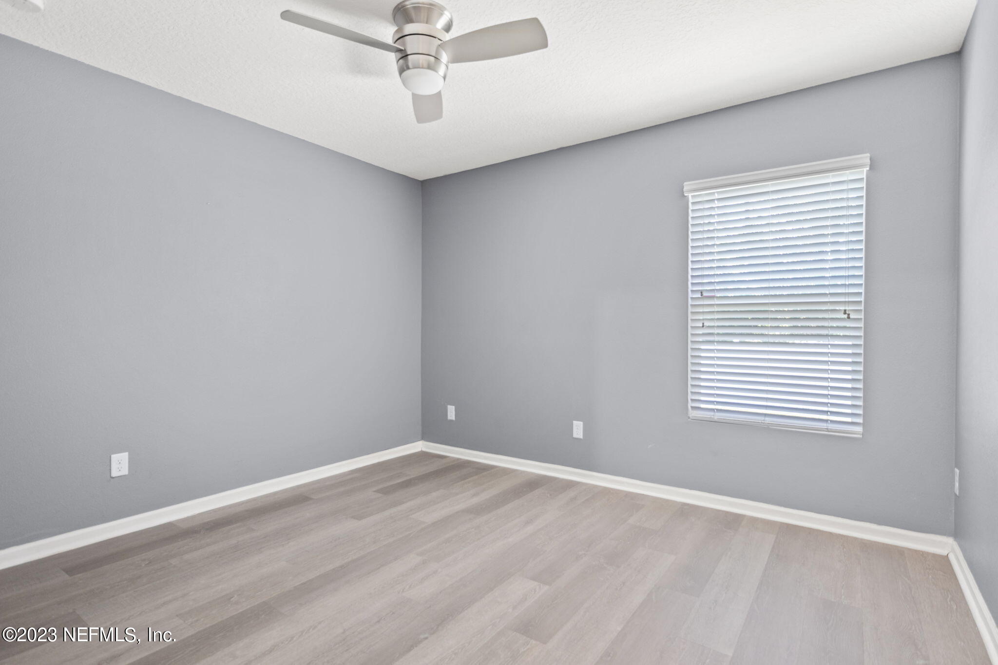 5910 Royalty Road Jacksonville, FL 32254 - Photo 26 of 31 Guest Room 2