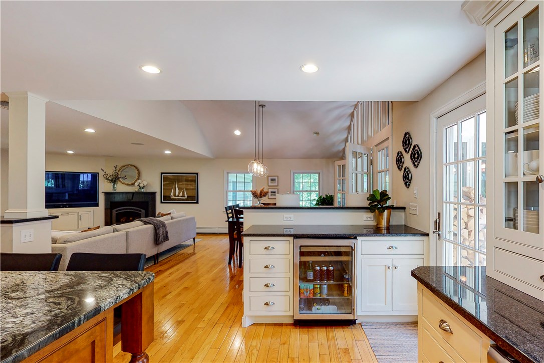 2 Overlook Road Barrington, RI 02806 - Photo 11 of 45