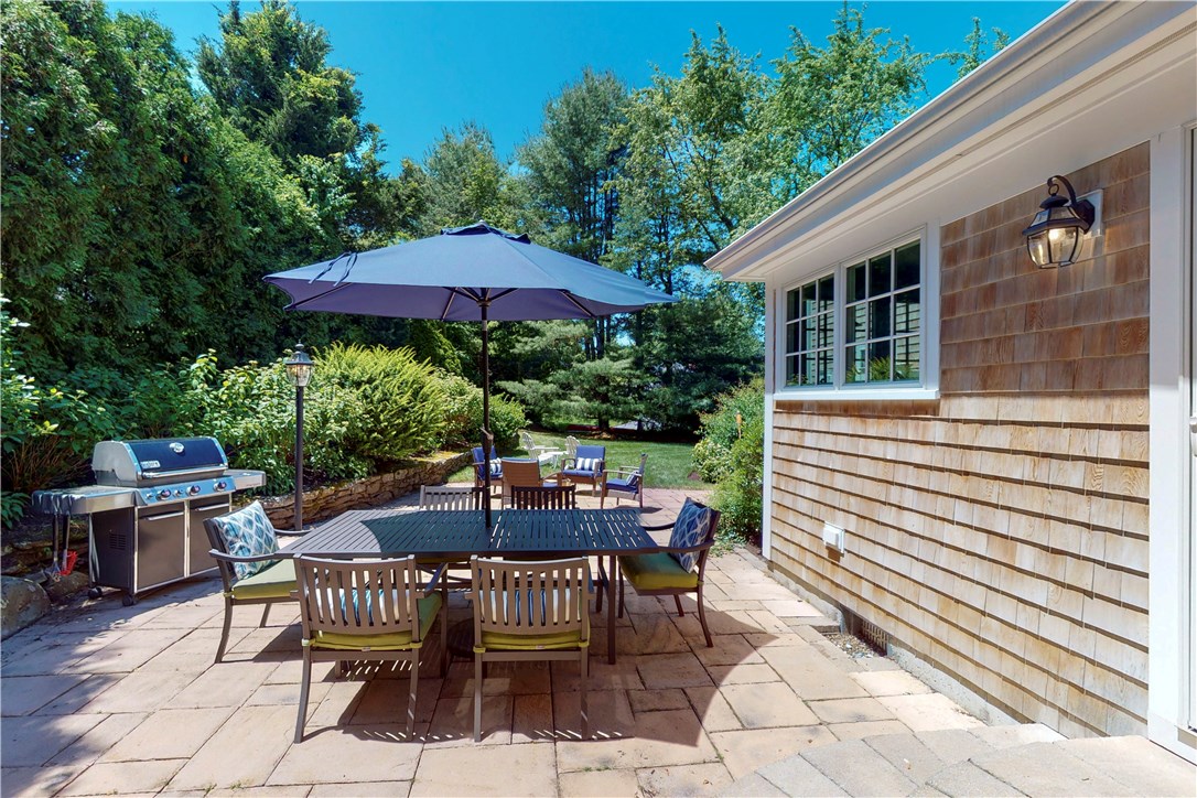 2 Overlook Road Barrington, RI 02806 - Photo 44 of 45