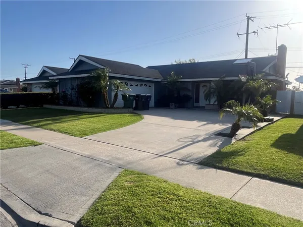 $4,995 | 17671 Wrightwood Lane, Huntington Beach, CA 92649