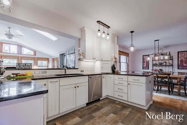 $724,900 | 17218 Timber Dunes Drive, Grand Haven, MI 49417