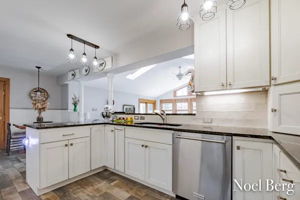 $724,900 | 17218 Timber Dunes Drive, Grand Haven, MI 49417
