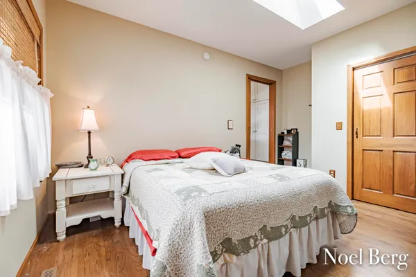 $724,900 | 17218 Timber Dunes Drive, Grand Haven, MI 49417
