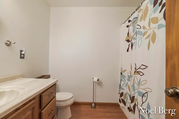 $724,900 | 17218 Timber Dunes Drive, Grand Haven, MI 49417