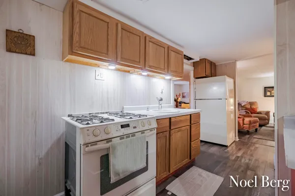 $724,900 | 17218 Timber Dunes Drive, Grand Haven, MI 49417