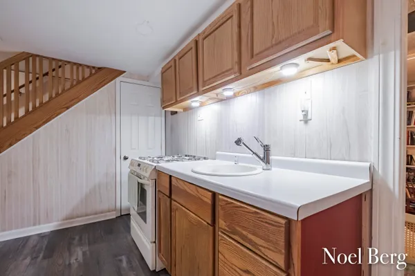 $724,900 | 17218 Timber Dunes Drive, Grand Haven, MI 49417