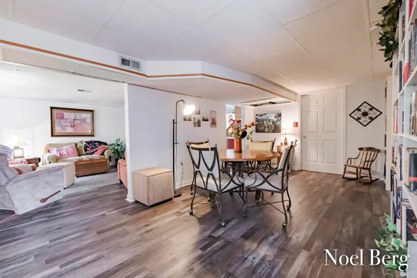 $724,900 | 17218 Timber Dunes Drive, Grand Haven, MI 49417