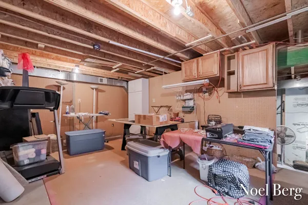 $724,900 | 17218 Timber Dunes Drive, Grand Haven, MI 49417