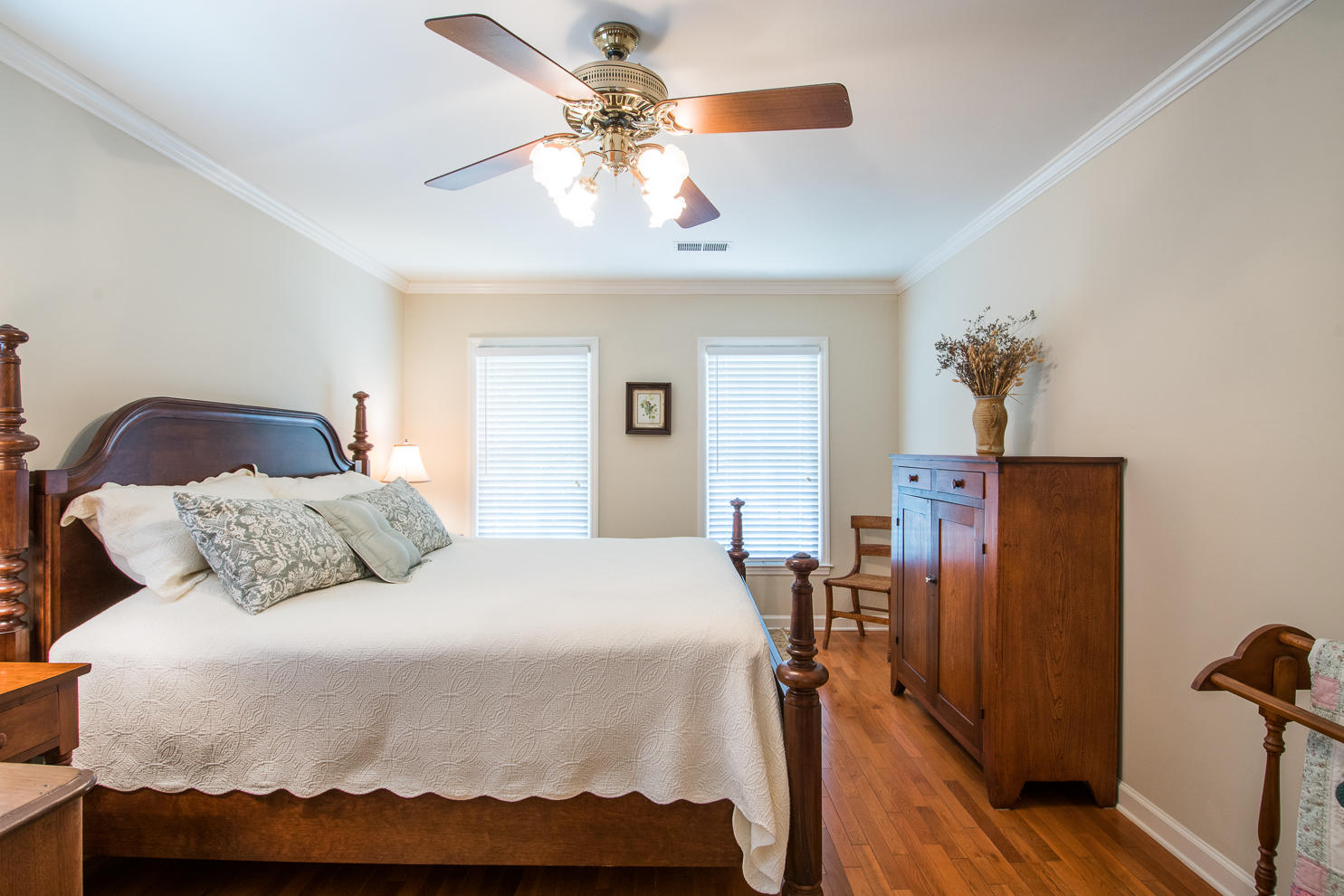 1345 South Barksdale Road Mount Pleasant, SC 29464 - Photo 19 of 51 1345SoBarksdale-22