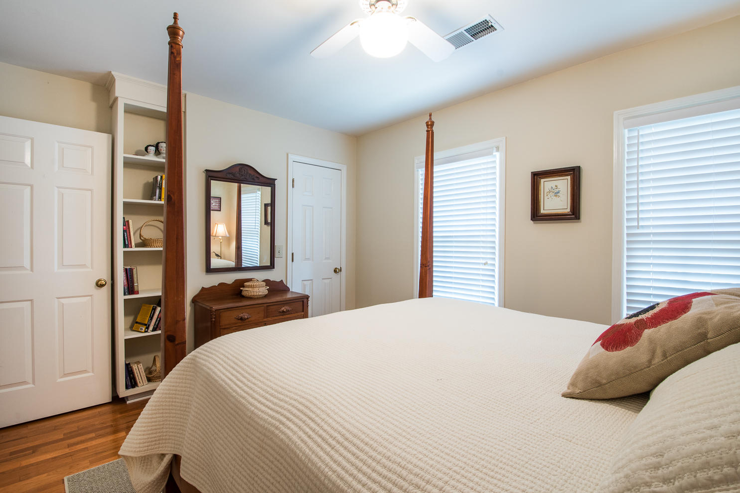 1345 South Barksdale Road Mount Pleasant, SC 29464 - Photo 31 of 51 1345SoBarksdale-36
