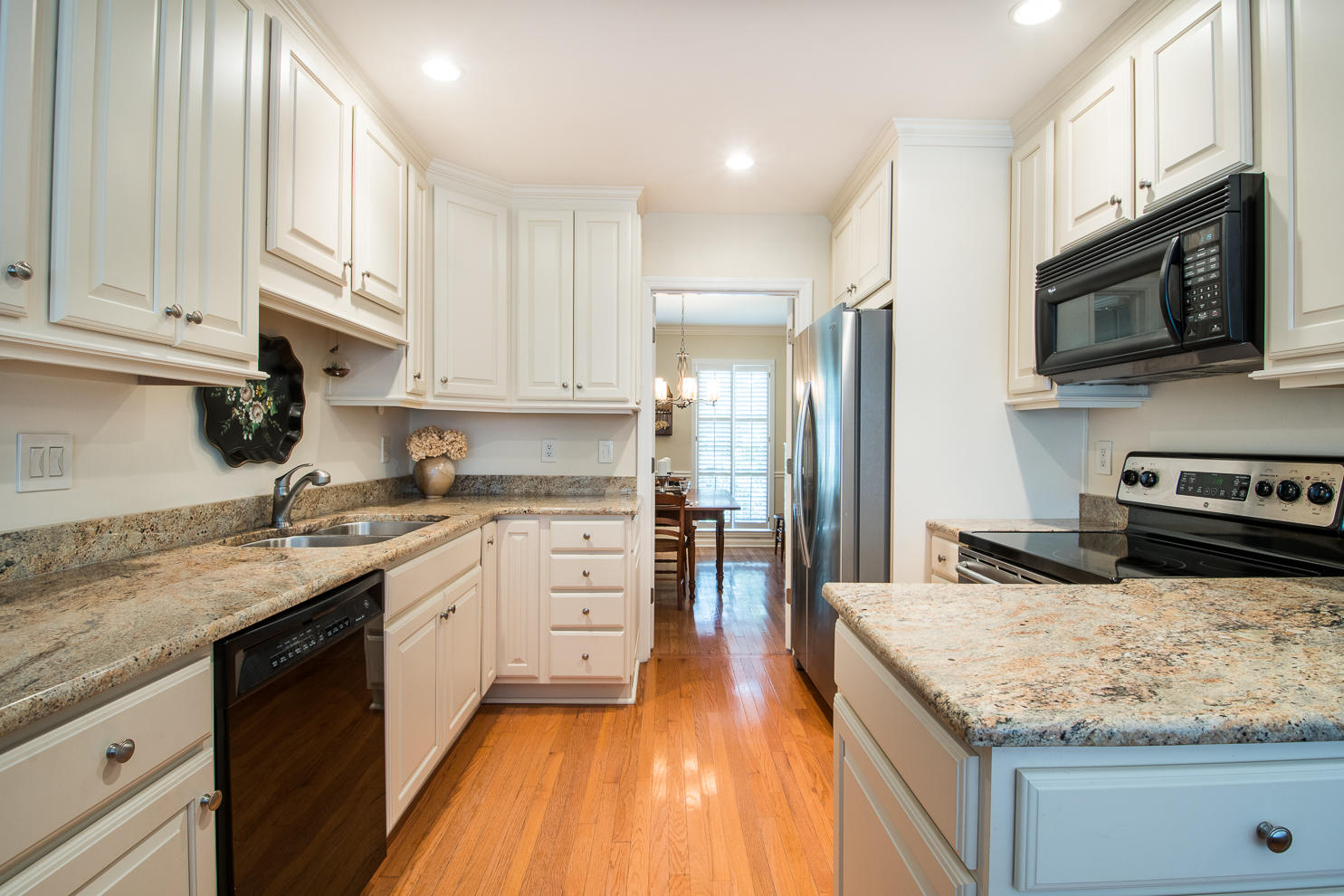 1345 South Barksdale Road Mount Pleasant, SC 29464 - Photo 8 of 51 1345SoBarksdale-9