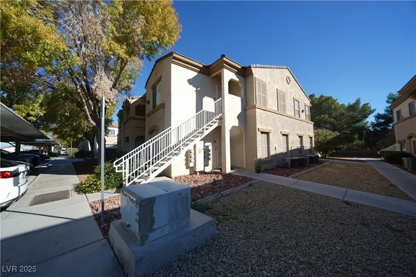 $1,340 | 3400 Cabana Drive, Unit 1071, Las Vegas, NV 89122
