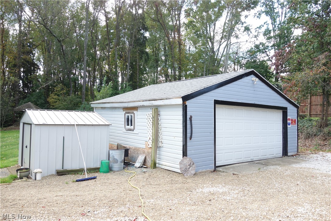 1282 West Nimisila Road New Franklin, OH 44216 - Photo 4 of 33