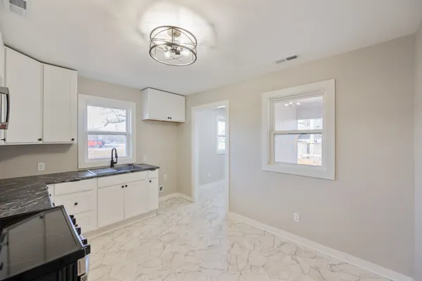 $155,000 | 366 South Kentucky Avenue, Parsons, TN 38363