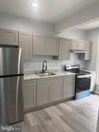 $2,000 | 307 Spring Street, Unit 1, Trenton, NJ 08618