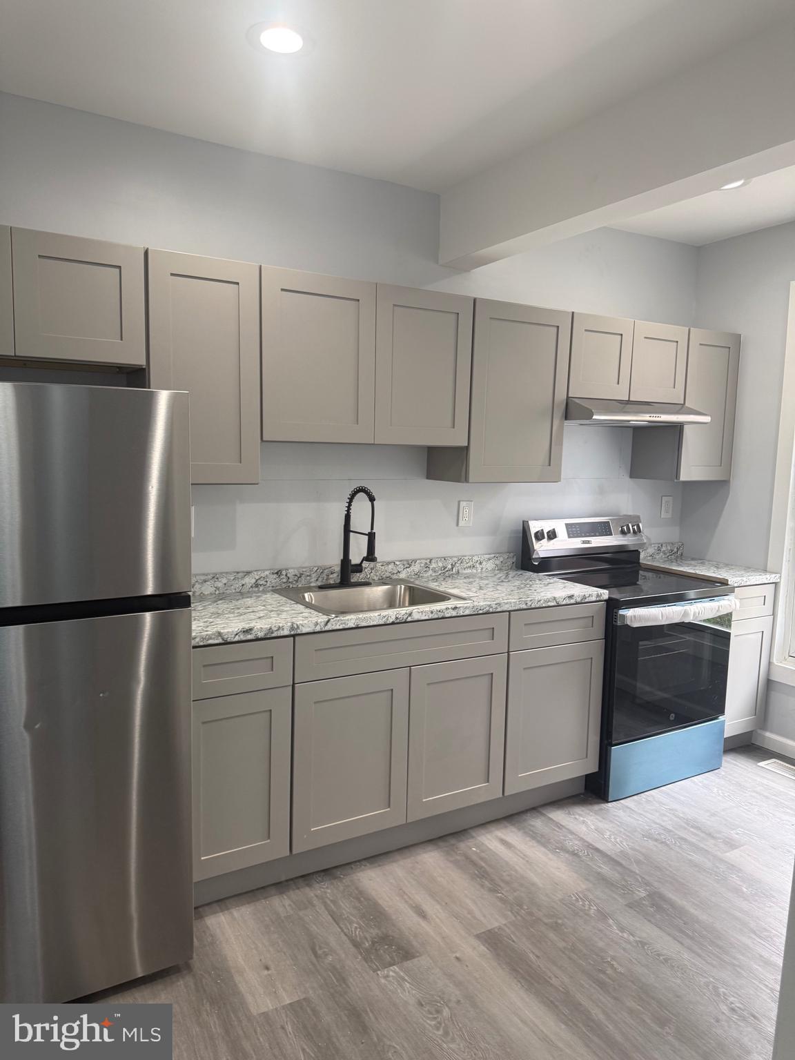 307 Spring Street, Unit 1 Trenton, NJ 08618 - Photo 5 of 12