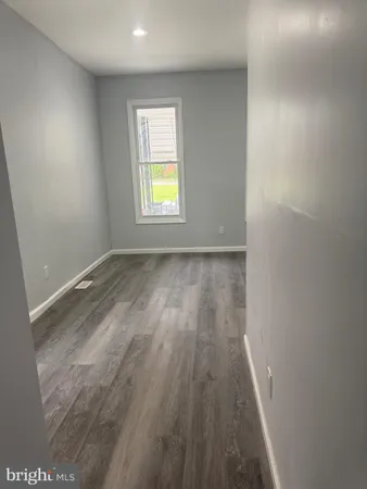 $2,000 | 307 Spring Street, Unit 1, Trenton, NJ 08618