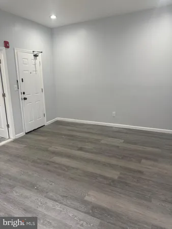 $2,000 | 307 Spring Street, Unit 1, Trenton, NJ 08618