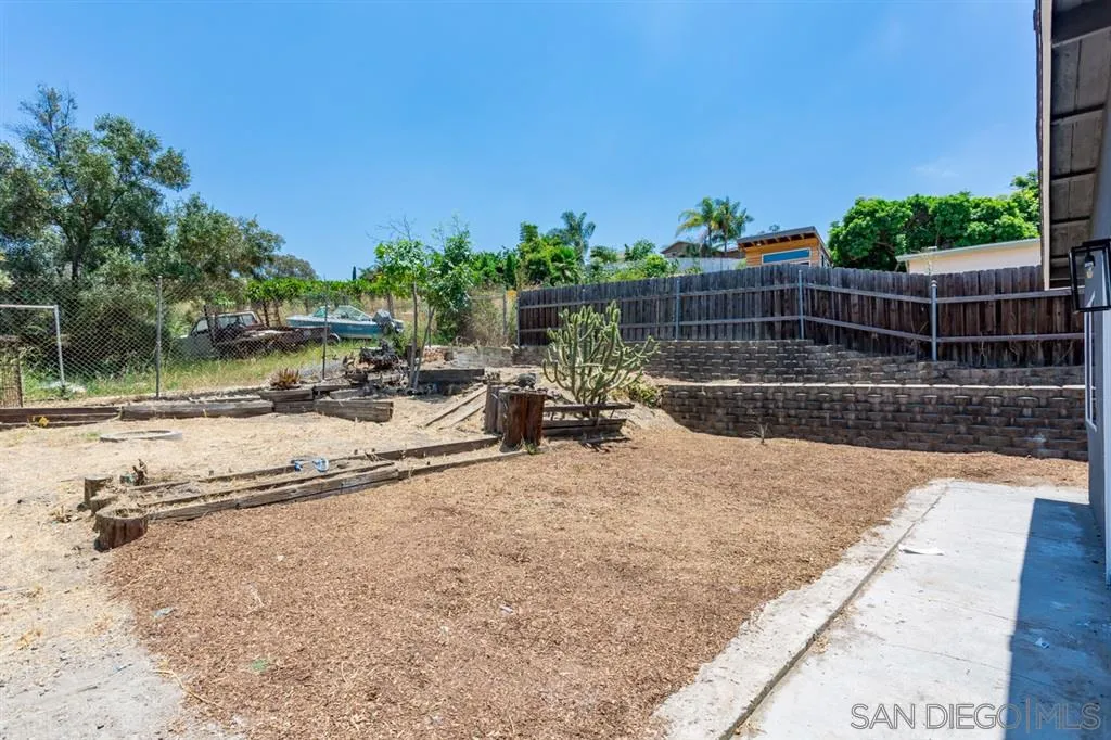 3031 Helix Street Spring Valley, CA 91977 - Photo 24 of 25 Gallery Image 24