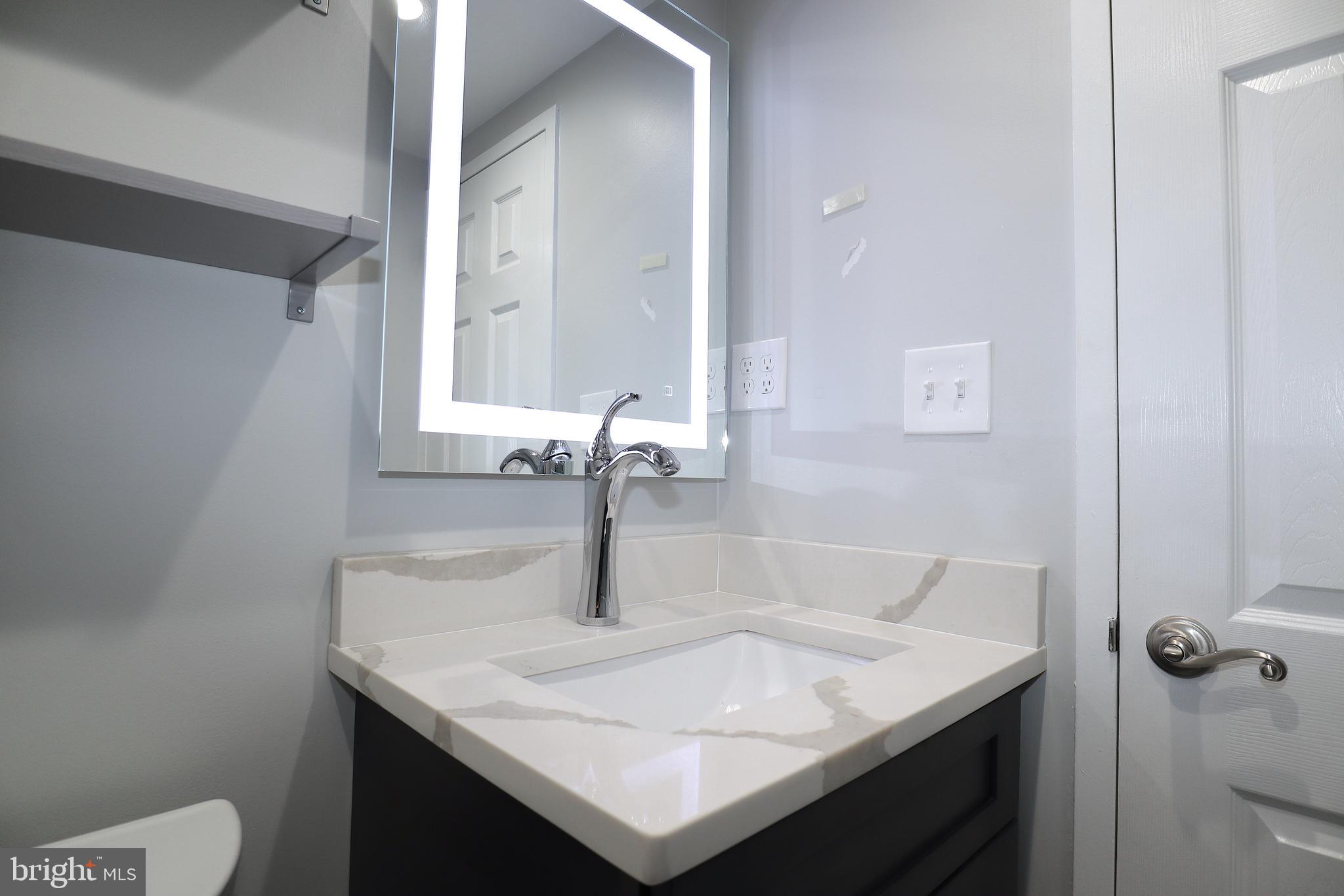 11641 Stoneview Square, Unit 21C Reston, VA 20191 - Photo 18 of 38 Gallery Image 18