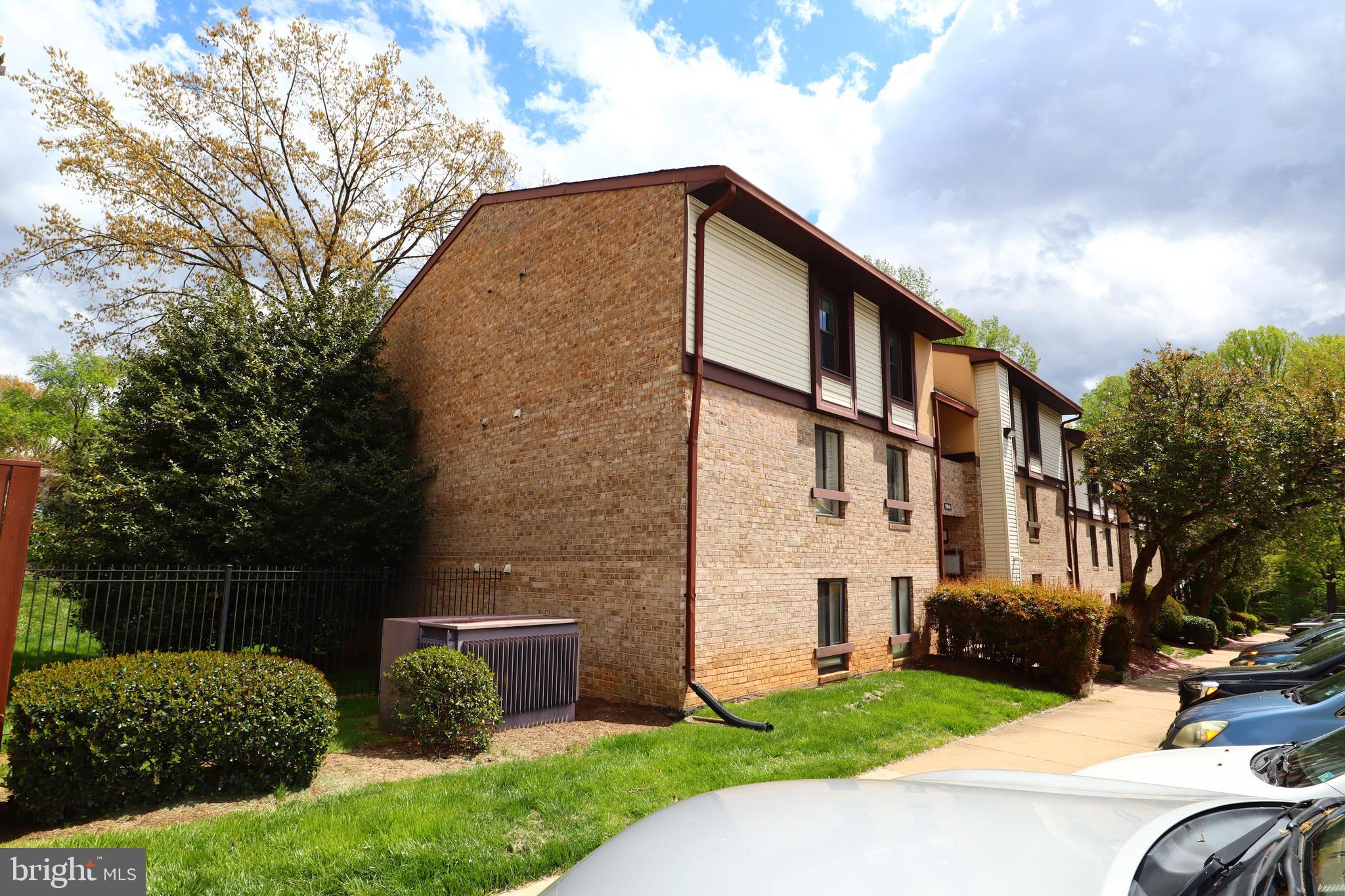 11641 Stoneview Square, Unit 21C Reston, VA 20191 - Photo 37 of 38 Gallery Image 37