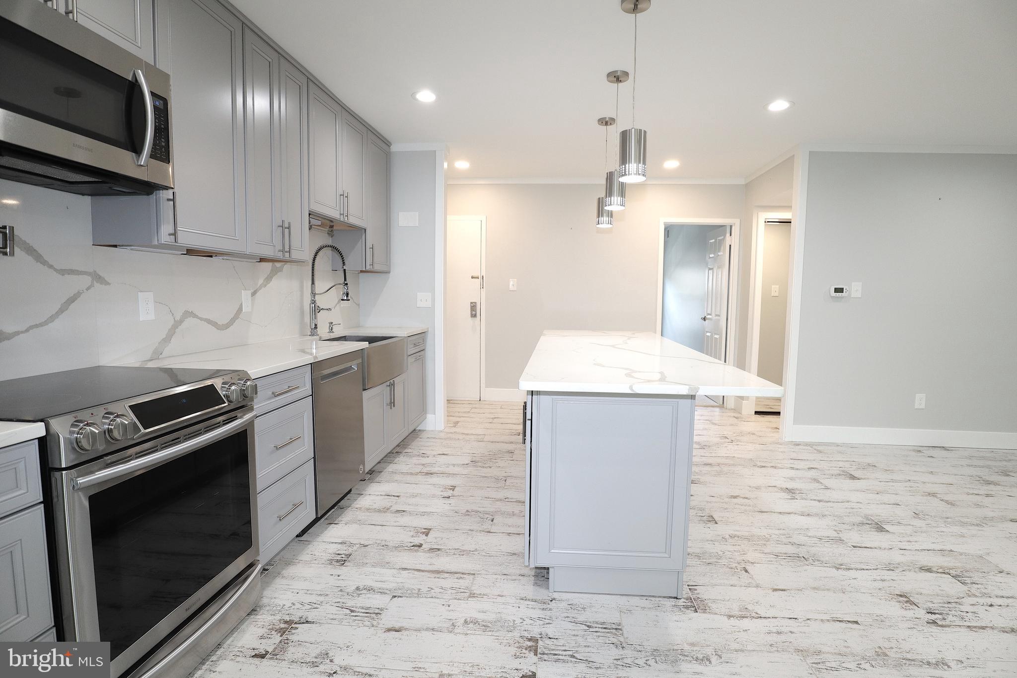11641 Stoneview Square, Unit 21C Reston, VA 20191 - Photo 9 of 38 Gallery Image 9