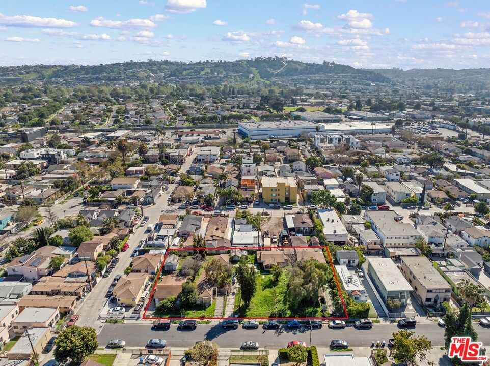 5338 Smiley Drive Los Angeles, CA 90016 - Photo 2 of 14