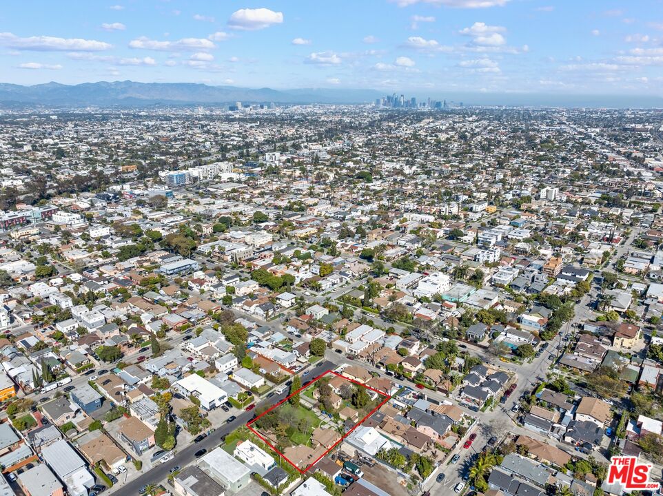 5338 Smiley Drive Los Angeles, CA 90016 - Photo 8 of 14