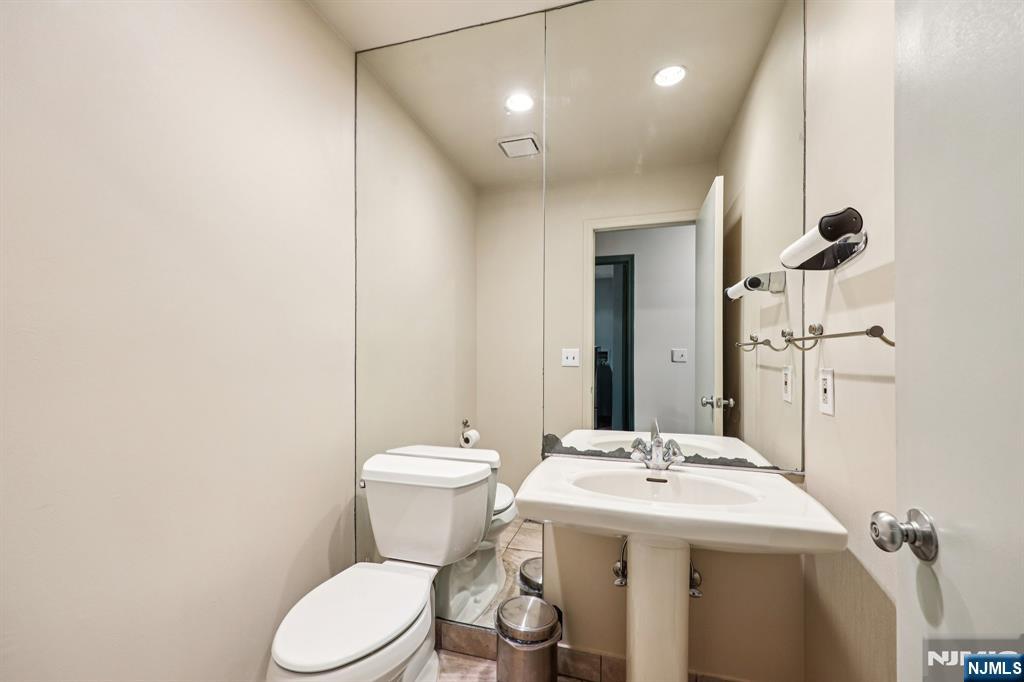 6 Old Quarry Road, Unit 4 Englewood, NJ 07631 - Photo 22 of 49