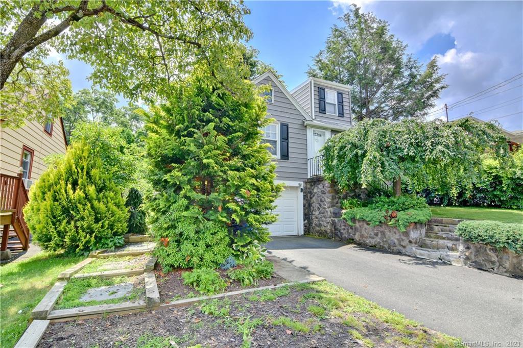 33 Malmalick Avenue Waterbury, CT 06708 - Photo 1 of 1 Gallery Image 1