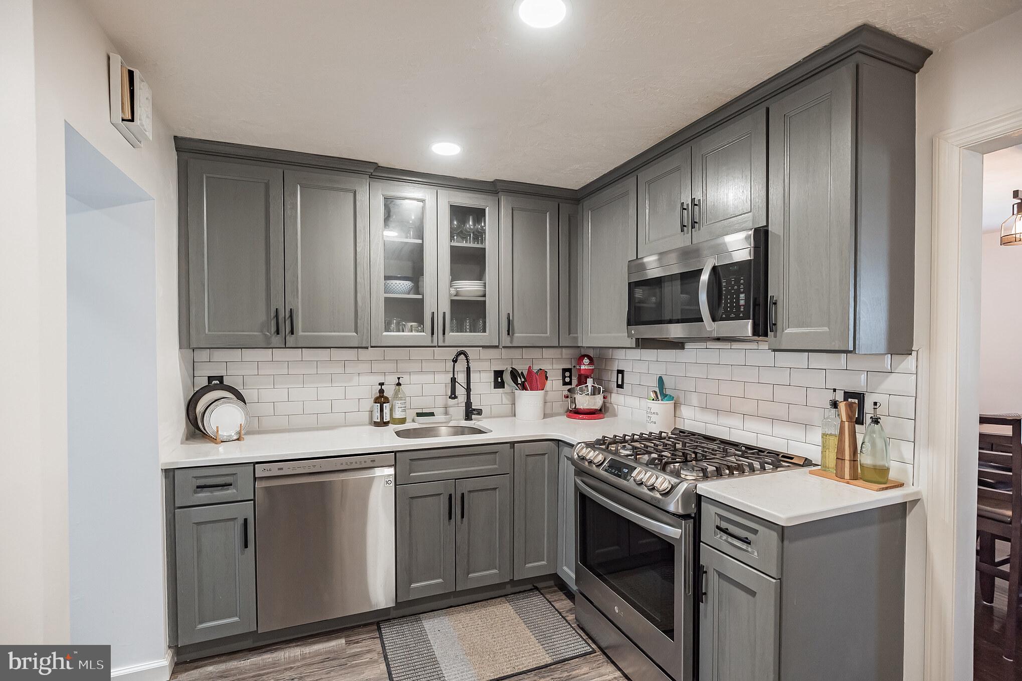 360 East Springfield Road Springfield, PA 19064 - Photo 9 of 30 Kitchen