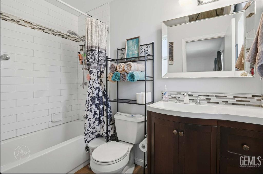 Undisclosed Address Tehachapi, CA 93561 - Photo 14 of 23