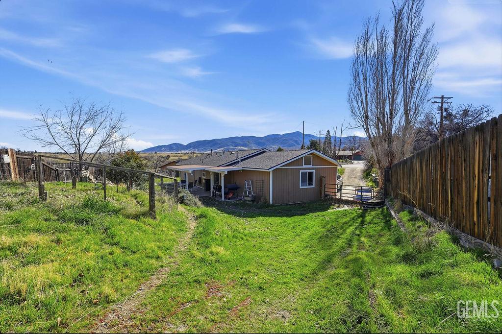 Undisclosed Address Tehachapi, CA 93561 - Photo 17 of 23