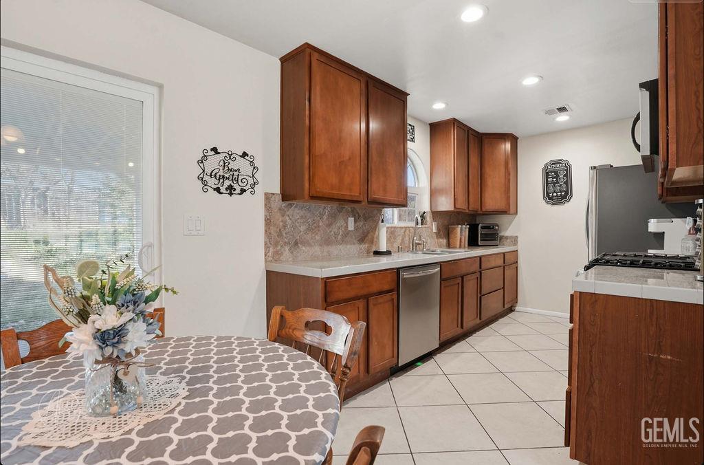 Undisclosed Address Tehachapi, CA 93561 - Photo 6 of 23