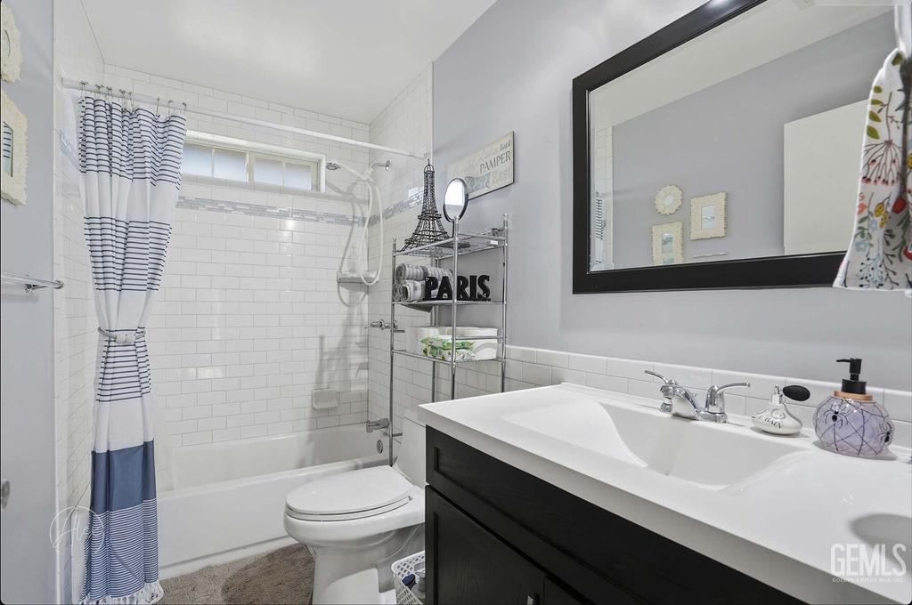 Undisclosed Address Tehachapi, CA 93561 - Photo 9 of 23