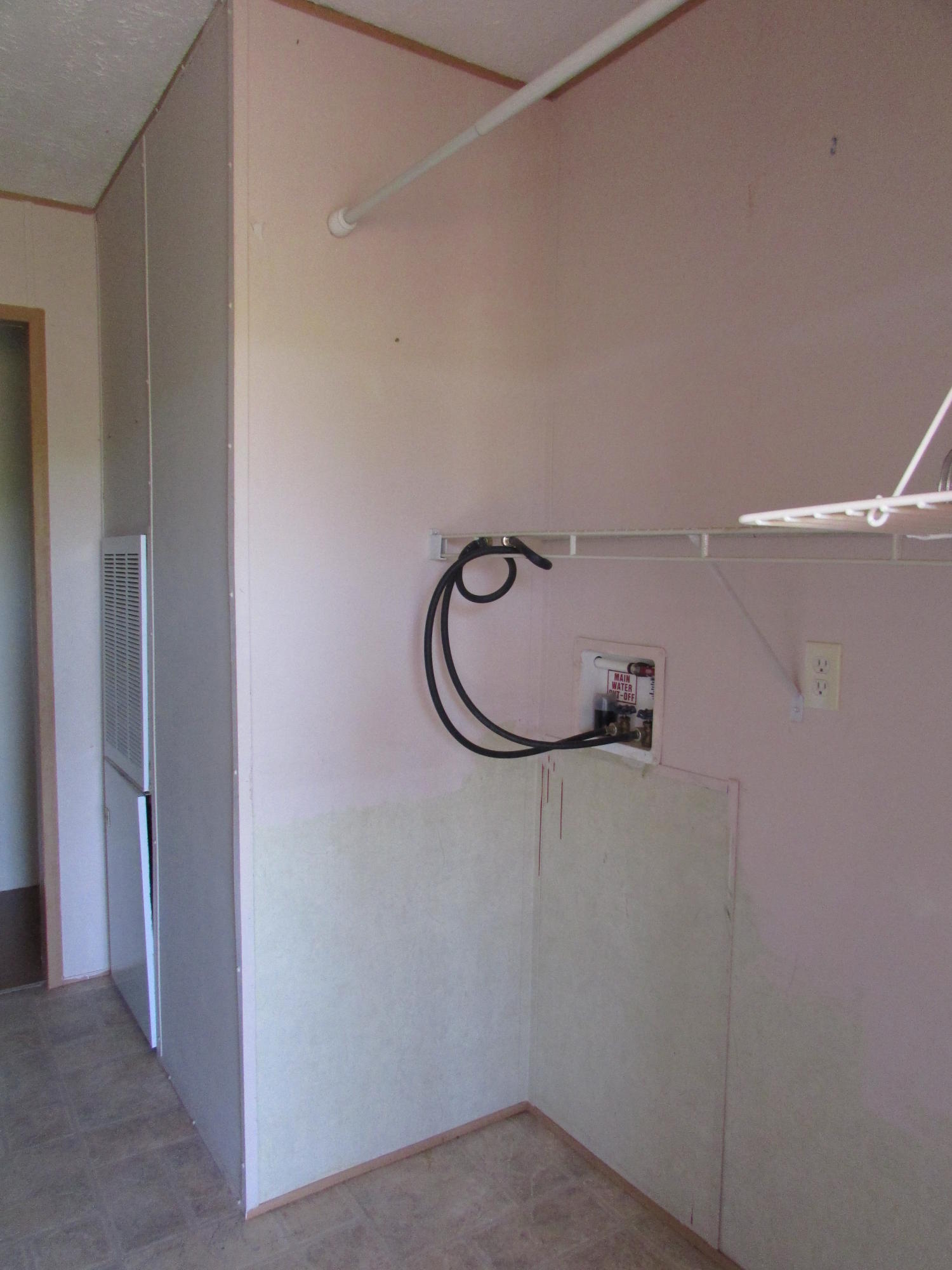 5487 McDonald Road Mohawk, TN 37810 - Photo 14 of 15 Washer/Dryer Area