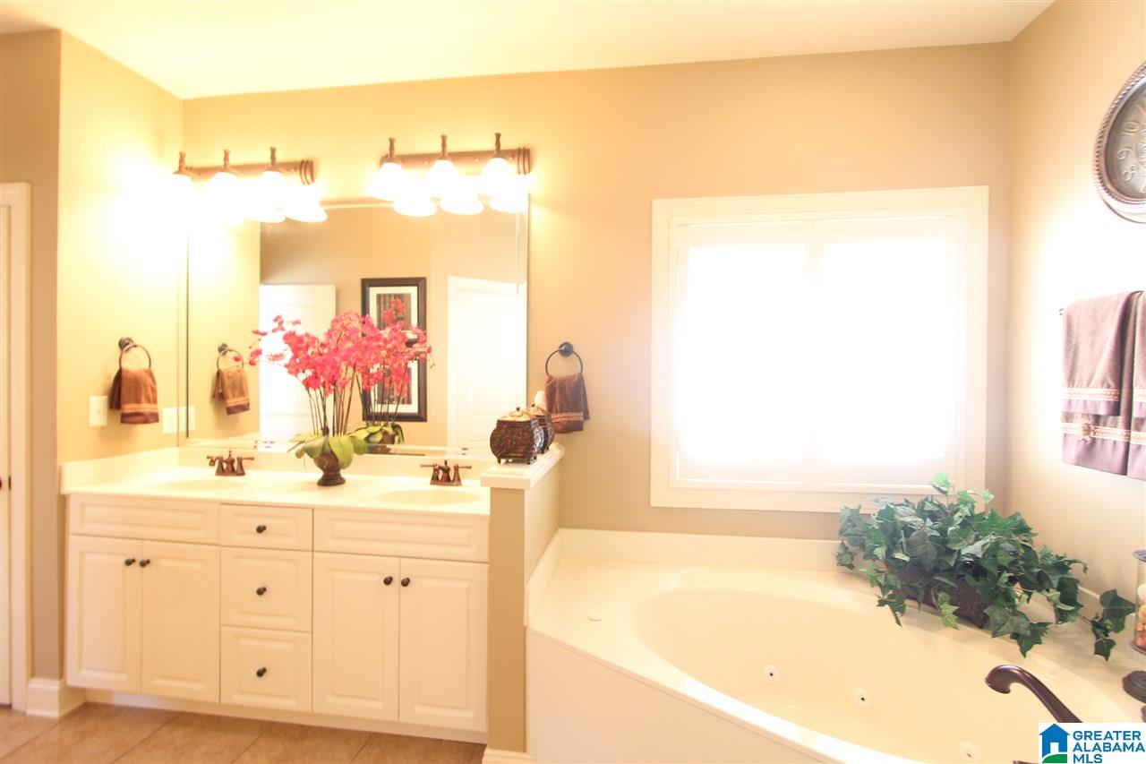 412 Heathersage Road Alabaster, AL 35114 - Photo 19 of 34
