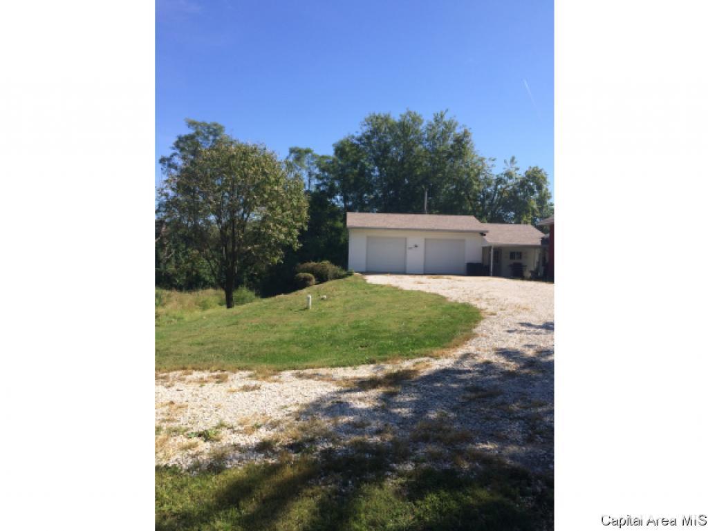 306 Lee Street Manchester, IL 62082 - Photo 8 of 19 Gallery Image 8