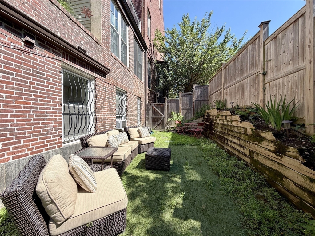 44 High Street, Unit 1 Boston, MA 02129 - Photo 2 of 6 Gallery Image 2