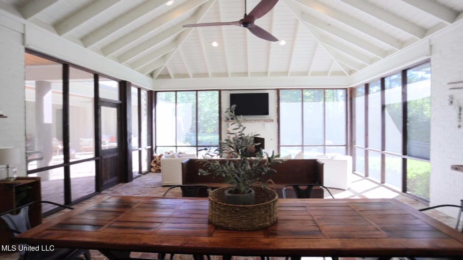 116 Garrison Way Flowood, MS 39232 - Photo 15 of 89 116_Garrison_Way_Videos_Moment