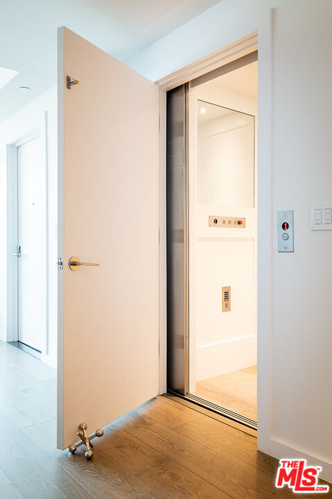 9000 West 3rd Street, Unit 204 Los Angeles, CA 90048 - Photo 19 of 27