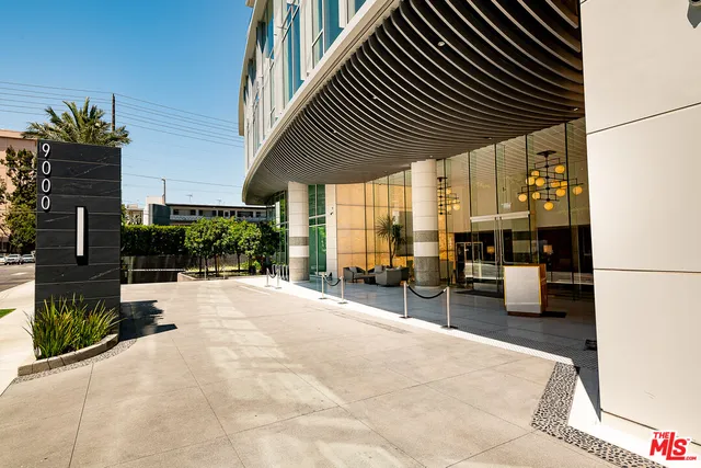 $22,000 | 9000 West 3rd Street, Unit 204, Los Angeles, CA 90048