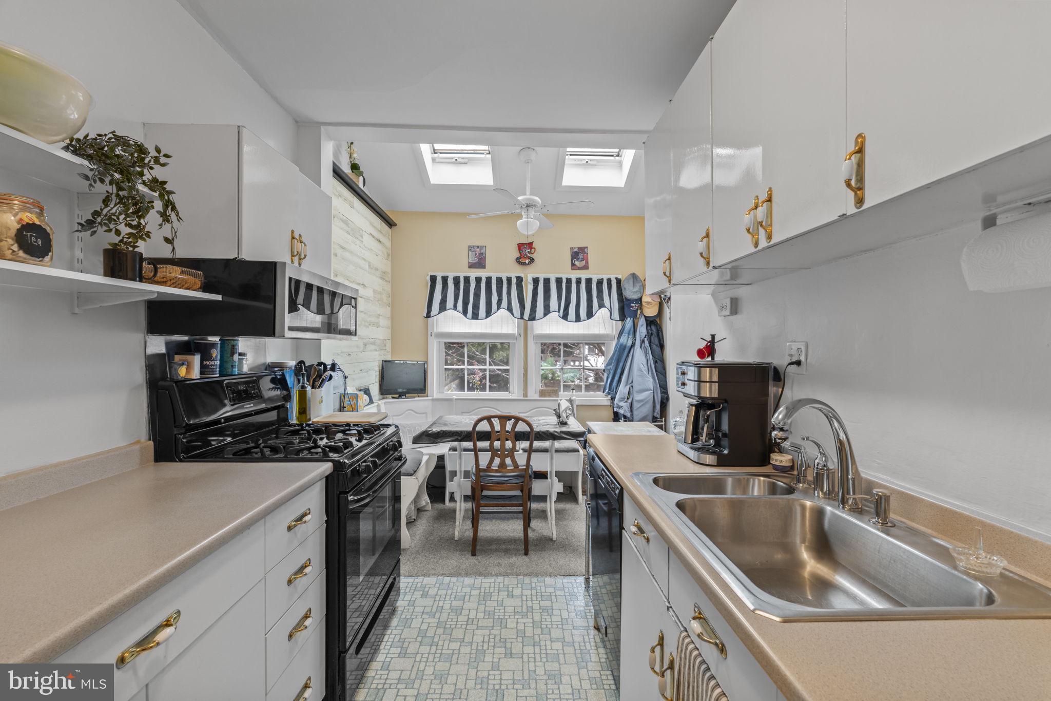330 Burmont Road Drexel Hill, PA 19026 - Photo 13 of 35 Kitchen