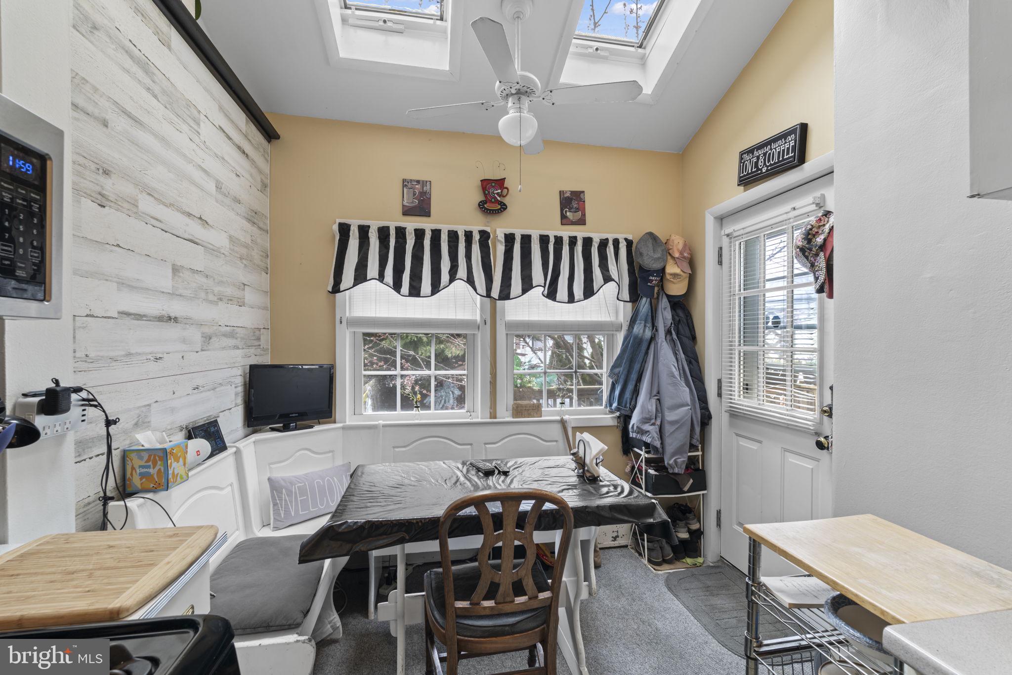 330 Burmont Road Drexel Hill, PA 19026 - Photo 14 of 35 Breakfast Nook