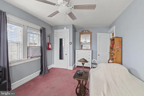 $290,000 | 330 Burmont Road, Drexel Hill, PA 19026