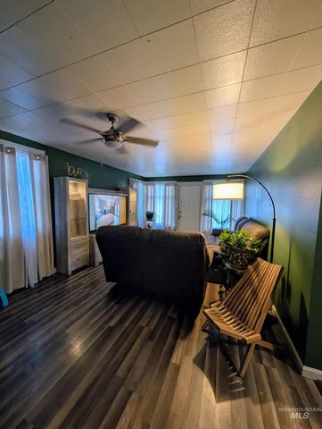 $325,000 | 529 5th Avenue North, Twin Falls, ID 83301